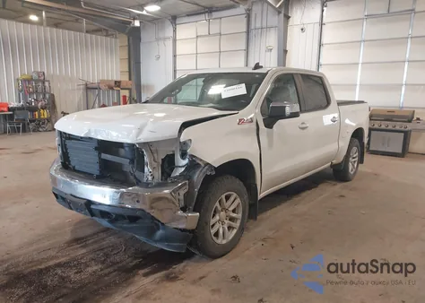 2021 Chevrolet Silverado 1500 4Wd Short Bed Lt z USA, uszkodzony, nr VIN 1GCUYDED8MZ231873